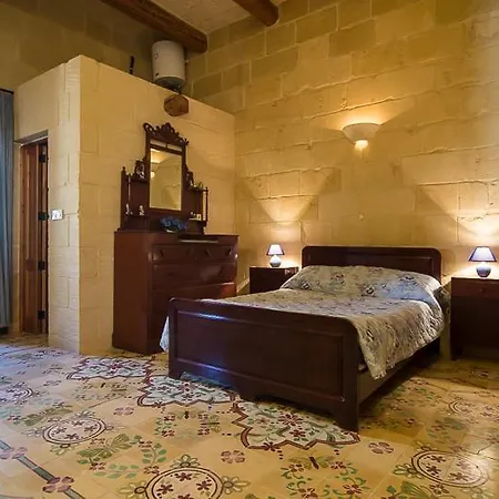 4 Bedroom Farmhouse With Private Pool Σπίτι διακοπών Zebbug (Gozo)